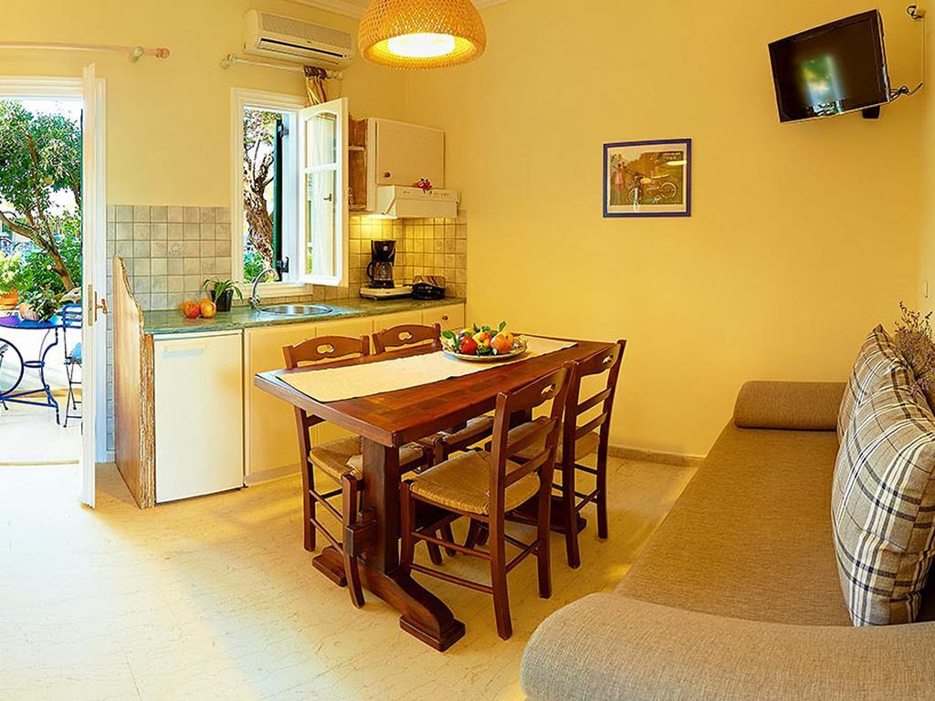Alkyon Apartments & Villas Hotel Lygia  Rum bild